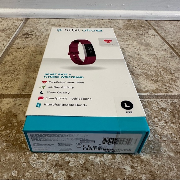 Fitbit Alta HR Size Large Fuchsia Band - Brand New in Box - Picture 2 of 6